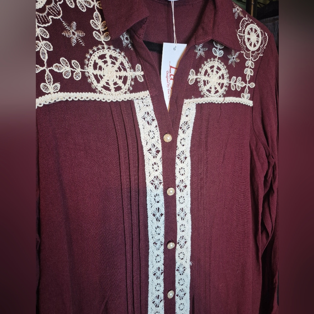 Elegant Maroon Embroidered Button Down Shirt - Picture 4 of 9